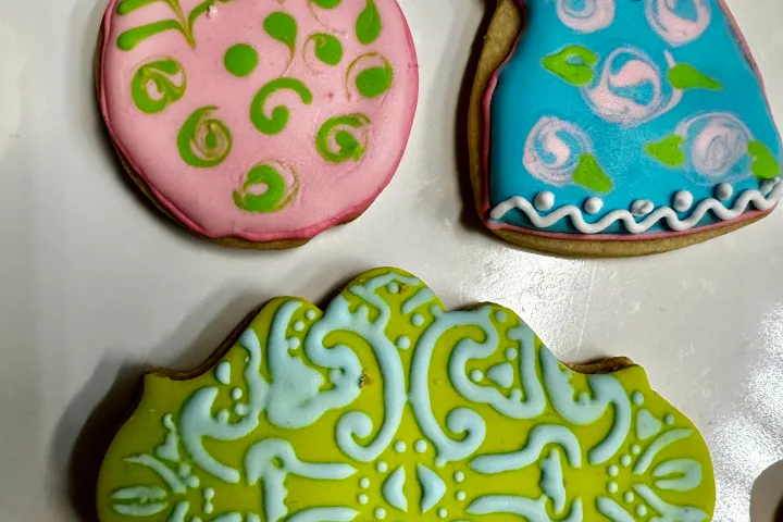 tropical decorated cookies